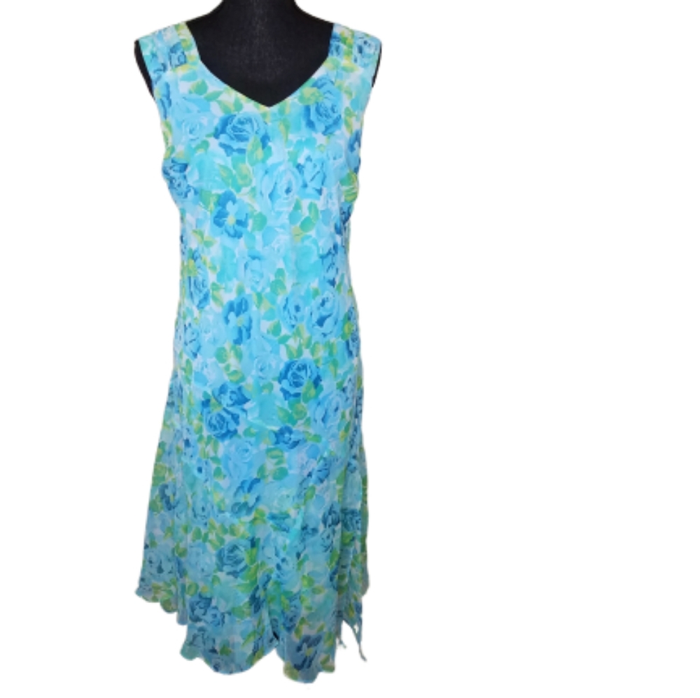 Beautiful 2pc Flowy Dress - Picture 2 of 5